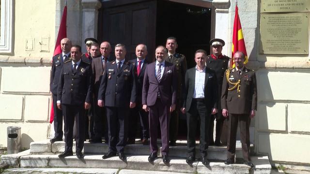 kuzey-makedonyada-ataturkun-askeri-liseden-mezuniyeti-duzenlenen-torenle-anild