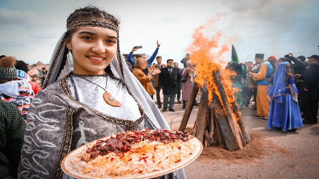 azerbaycanda-nevruz-kutlaniyor