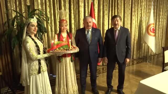 tbmm-baskani-sentop-turksoy-uyesi-ulkelerin-kultur-ve-sanat-elcilerini-kabul-et