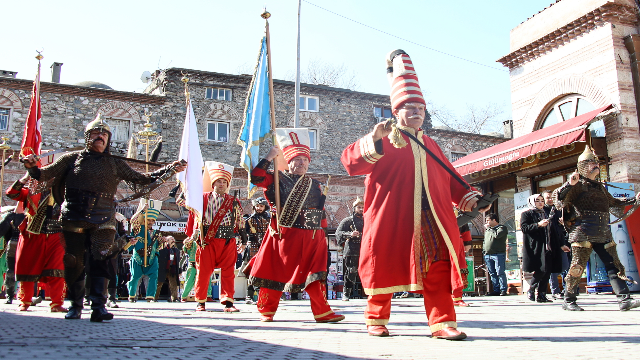 bursada-turk-dunyasi-kultur-baskenti-etkinlikleri-nevruzla-basladi