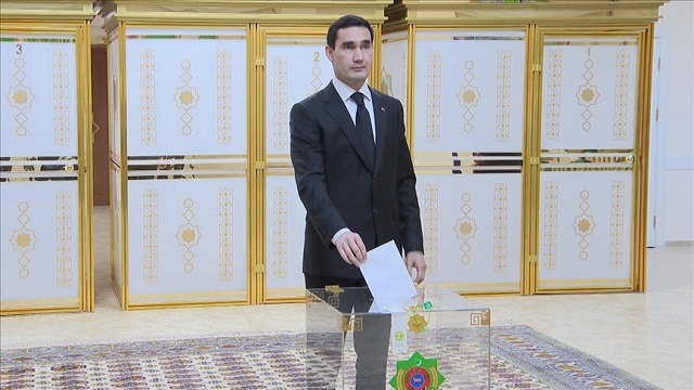 turkmenistanda-baskanlik-degisimi-ve-yeni-umutlar