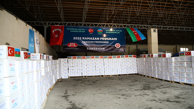 tdv-ve-ditib-tarafindan-azerbaycandaki-ihtiyac-sahiplerine-ramazan-yardimi