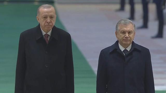 cumhurbaskani-erdogan-ozbekistanda-resmi-torenle-karsilandi