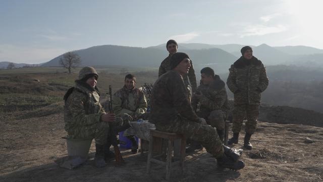 ermenistan-askerleri-sinirdaki-azerbaycan-mevzilerine-ates-acti
