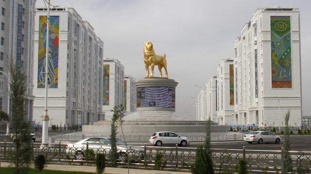turkmenistan-da-pazarlar-restoranlar-ve-eglence-merkezleri-acildi
