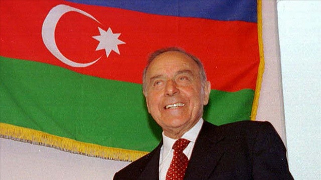 azerbaycanin-mimari-haydar-aliyev-dogumunun-99-yilinda-aniliyor