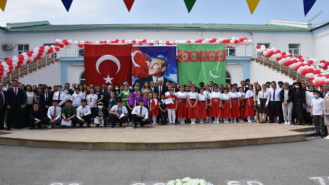 turkmenistanda-19-mayis-ataturk-u-anma-genclik-ve-spor-bayrami-kutlandi
