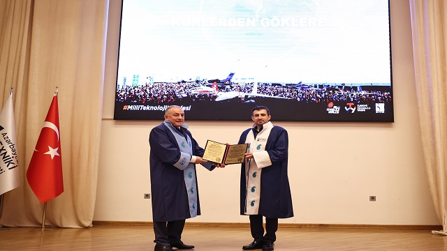 azerbaycan-teknik-universitesinden-selcuk-bayraktara-fahri-doktora-unvani