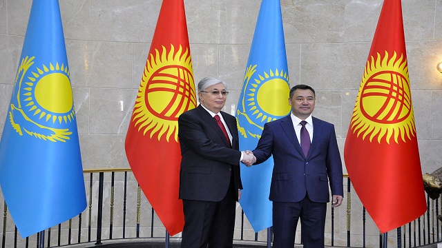 kazakistan-cumhurbaskani-tokayev-kirgizistani-ziyaret-etti
