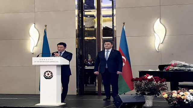 kazakistan-da-azerbaycan-in-bagimsizlik-gunu-kutlandi