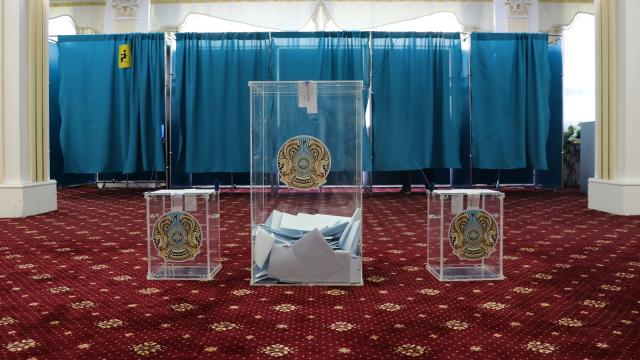 kazakistan-da-anayasada-degisiklik-ongoren-referandumda-evet-oyu-cikti