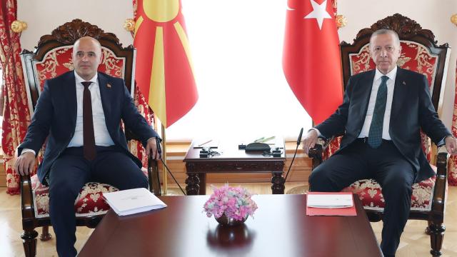 cumhurbaskani-erdogan-kuzey-makedonya-basbakani-kovacevskiyi-kabul-etti