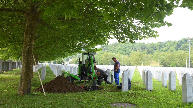 bu-yil-topraga-verilecek-srebrenitsa-kurbanlarinin-mezarlari-hazirlaniyor