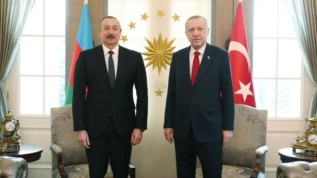 cumhurbaskani-erdogan-azerbaycan-cumhurbaskani-aliyev-ile-telefonda-gorustu
