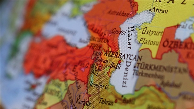 azerbaycan-ve-ermenistan-disisleri-bakanlari-tifliste-bir-araya-geldi