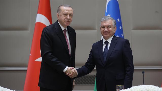 cumhurbaskani-erdogan-ozbekistan-cumhurbaskani-mirziyoyev-ile-telefonda-gorustu