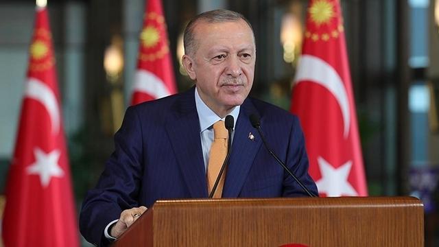 cumhurbaskani-erdogan-madalya-kazanan-milli-sporculari-kutladi