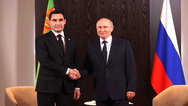 turkmenistan-ve-rusya-liderleri-sanghay-isbirligi-orgutu-zirvesi-kapsaminda-goru