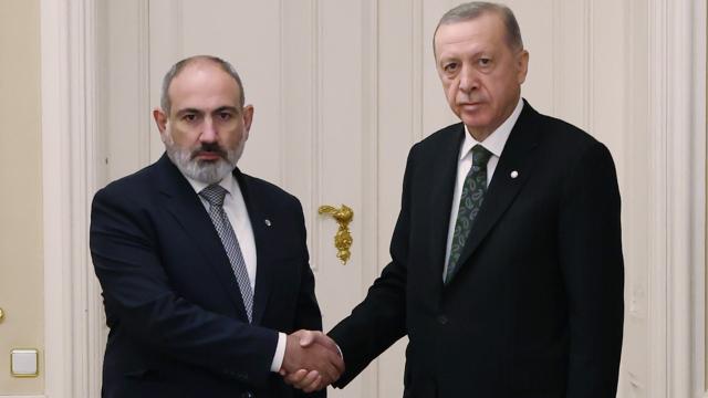 cumhurbaskani-erdogan-ermenistan-basbakani-pasinyani-kabul-etti