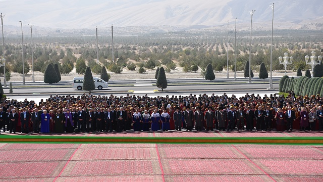turkmenistan-da-uluslararasi-saglik-ve-bilim-fuari-basladi