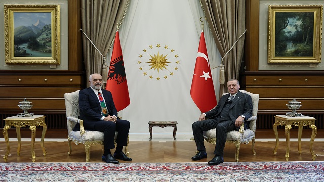cumhurbaskani-erdogan-arnavutluk-basbakani-ramayi-kabul-etti