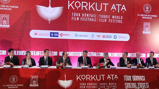2-korkut-ata-turk-dunyasi-film-festivalinde-sinema-zirvesi-duzenlendi