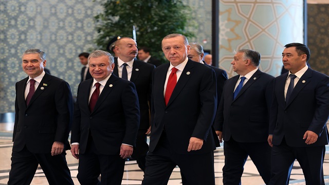 ozbekistan-cumhurbaskani-mirziyoyev-turk-devletleri-teskilati-zirvesinde-konus