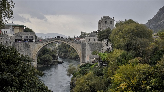 bosna-hersekte-savasi-sonlandiran-dayton-antlasmasinin-uzerinden-27-yil-gecti