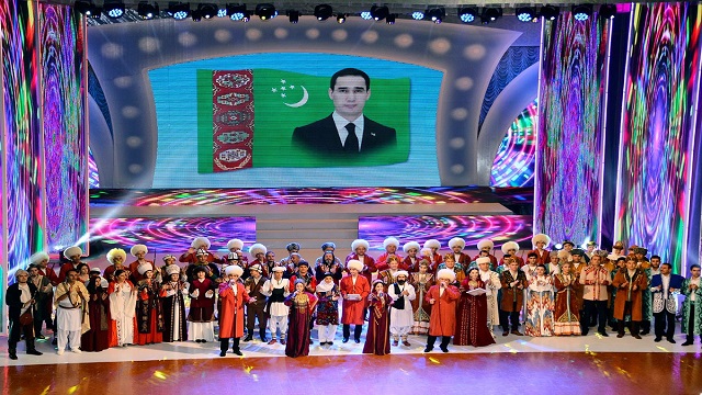 turkmenistan-da-uluslararasi-muzik-festivali-yapildi