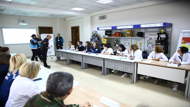 azerbaycanda-turkiyenin-katkilariyla-ulusal-medikal-kurtarma-ekibi-birimi-k