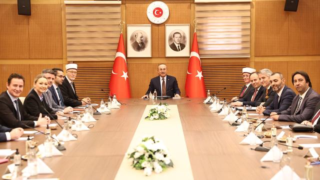 bakan-cavusoglu-bati-trakya-turklerini-yalniz-birakmayacagiz