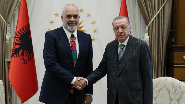 cumhurbaskani-erdogan-arnavutluk-basbakani-ramayi-kabul-etti