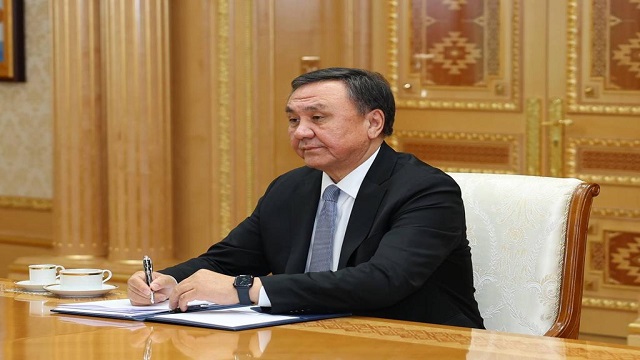 turkmenistan-devlet-baskani-berdimuhemadov-tdt-genel-sekreteri-omuraliyev-i-kab