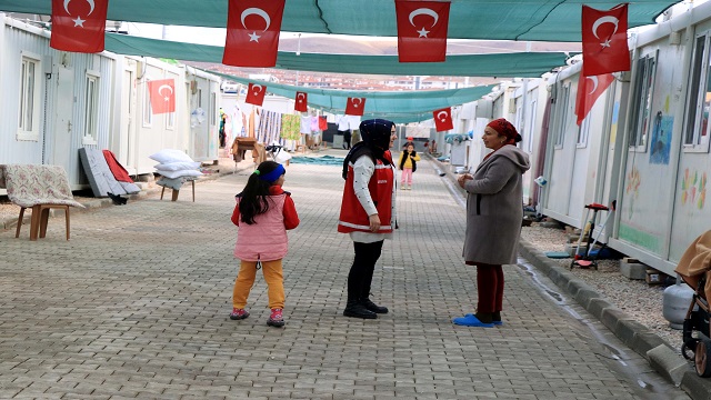 savas-magduru-ahiska-turklerine-psikososyal-destek