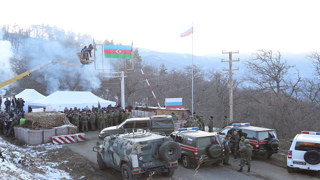 azerbaycanli-stklerin-lacin-koridorundaki-maden-protestosu-suruyor