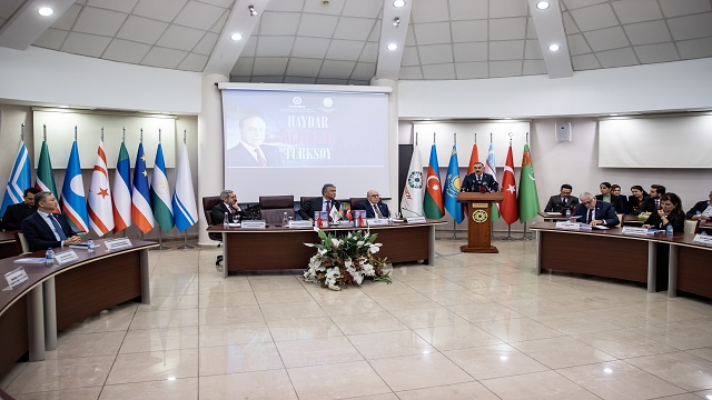 ankarada-haydar-aliyev-ve-turksoy-programi-duzenlendi