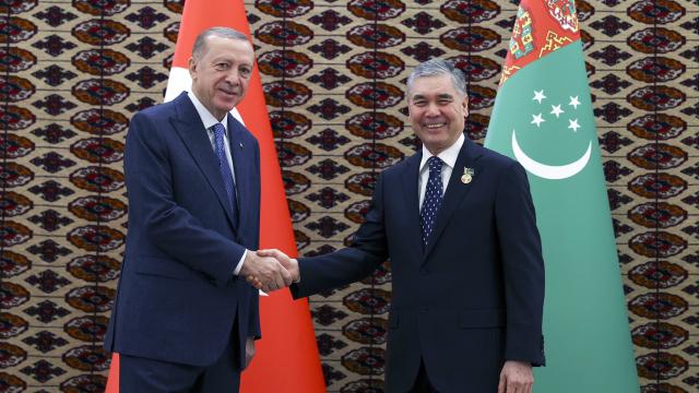 cumhurbaskani-erdogan-turkmenistan-ulusal-konseyi-halk-maslahati-baskani-berdim