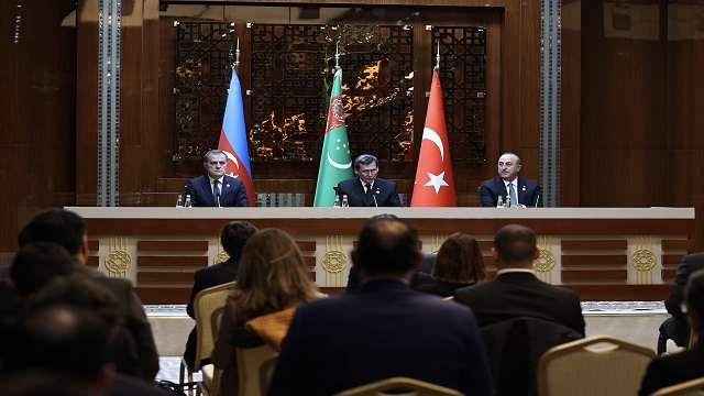 bakan-cavusoglu-azerbaycanli-ve-turkmen-mevkidaslariyla-ortak-basin-toplantisin