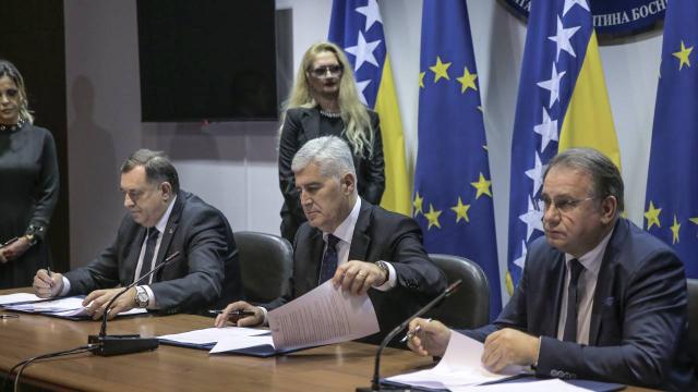 bosna-hersekte-koalisyon-anlasmasi-imzalandi