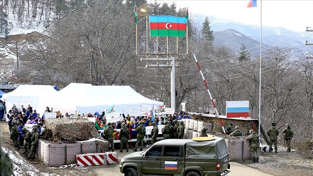 azerbaycanda-stklerin-eylem-yaptigi-lacin-koridorunu-siviller-kullanabiliyor