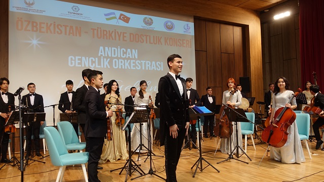 ozbekistan-andican-genclik-orkestrasi-istanbulda-konser-verdi