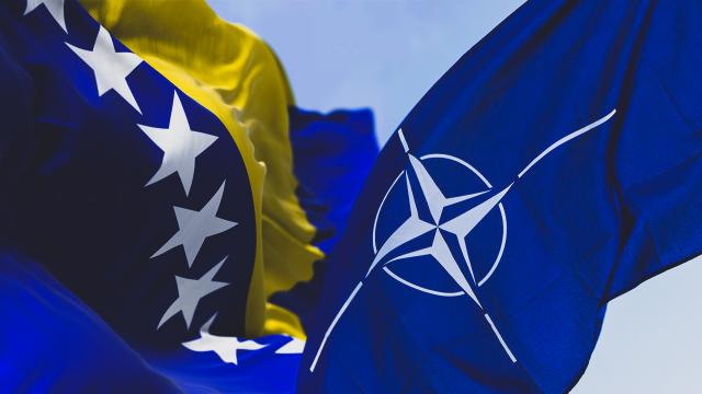 nato-bosna-hersekte-bolucu-soylemlerden-kacinma-cagrisi-yapti