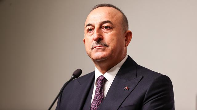 bakan-cavusoglu-iyi-komsuluk-boyle-gunlerde-belli-olur