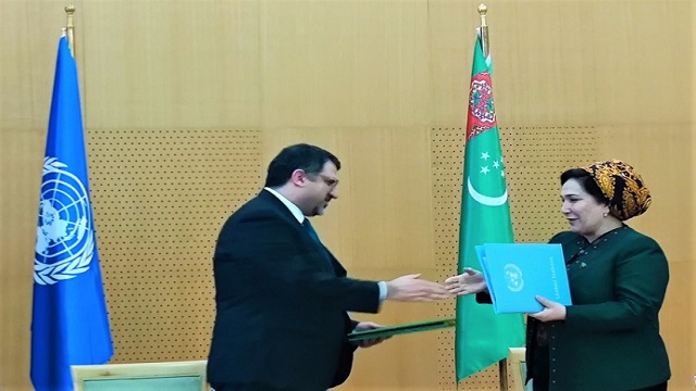 turkmenistan-ile-bm-arasinda-26-anlasma-imzalandi