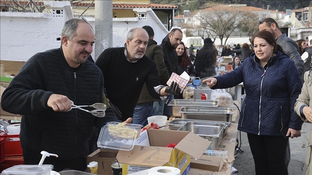 bati-trakyada-turkiyedeki-depremzedeler-icin-kermes