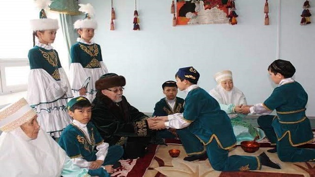 kazakistan-halki-nevruz-bayramina-bir-hafta-kala-amal-gelenegini-yasatti