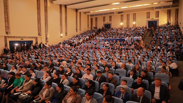 turksoy-yazarlar-birligi-ilk-toplantisini-ozbekistan-in-nevai-sehrinde-yapti