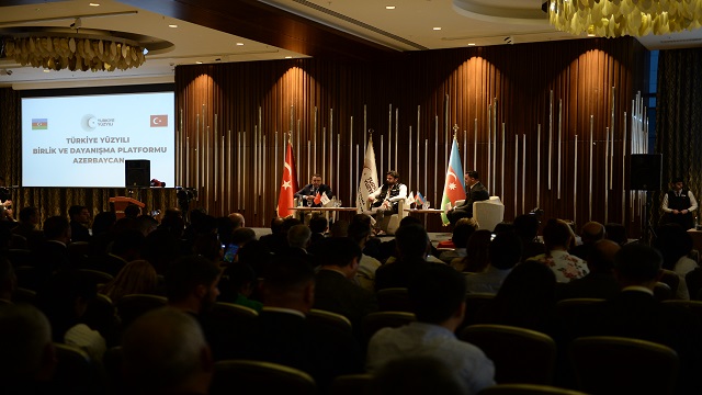 bakude-turkiye-ve-azerbaycanin-ortak-gelecegi-konferansi-duzenlendi