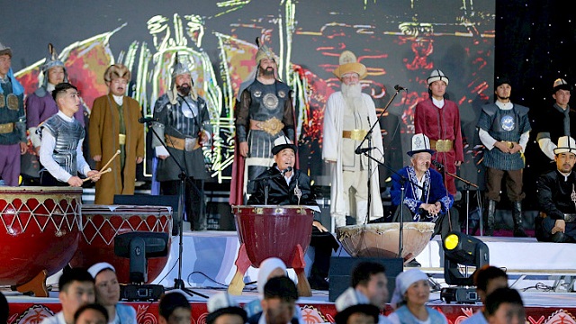 kirgizistan-in-os-sehrinde-dunya-halk-destanlari-uluslararasi-festivali-nin-7-i