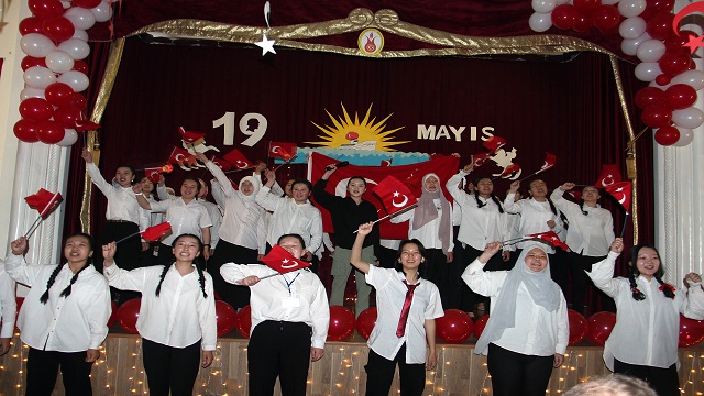 kirgiz-turk-anadolu-kiz-meslek-lisesinde-19-mayis-ataturku-anma-genclik-ve-sp